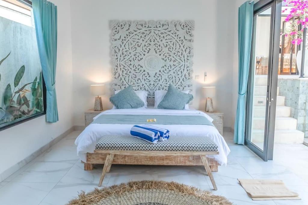 Villa Hakem Elegant And Modern 4 Bedrooms Villa Pool View Canggu  Exterior photo
